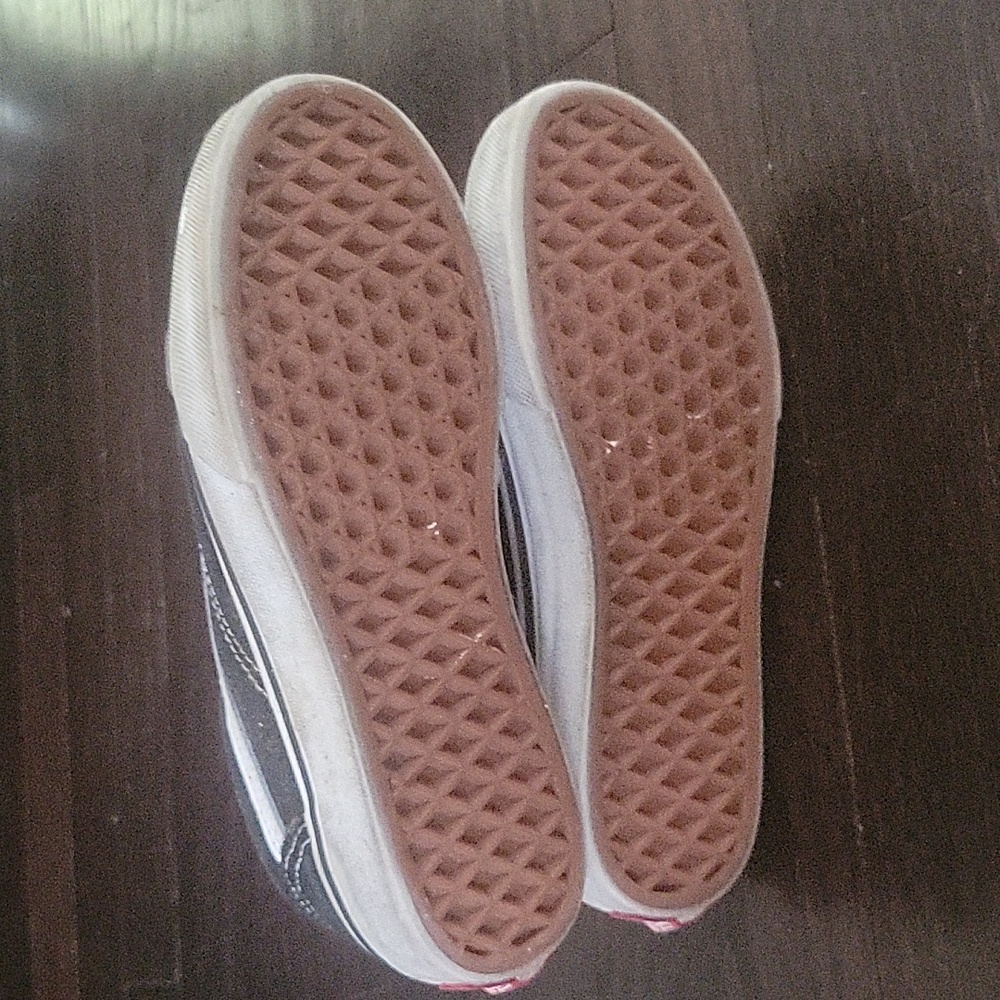Vans - Picture 6 of 6